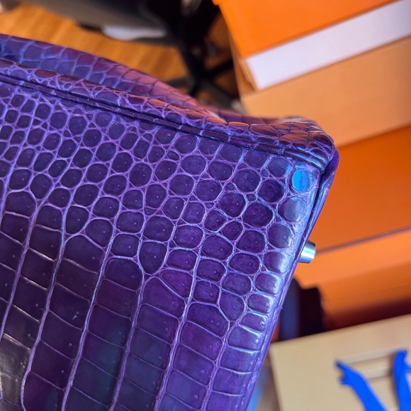 Hermes Birkin 35 Amethyst Crocodile Porosus bag - Picture 12 of 16